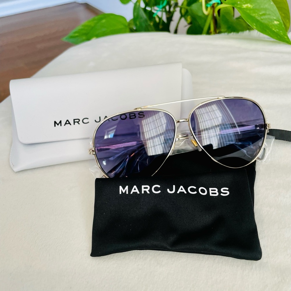 NIB MARC JACOBS Aviator Sunglasses